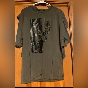 Two t shirts size M